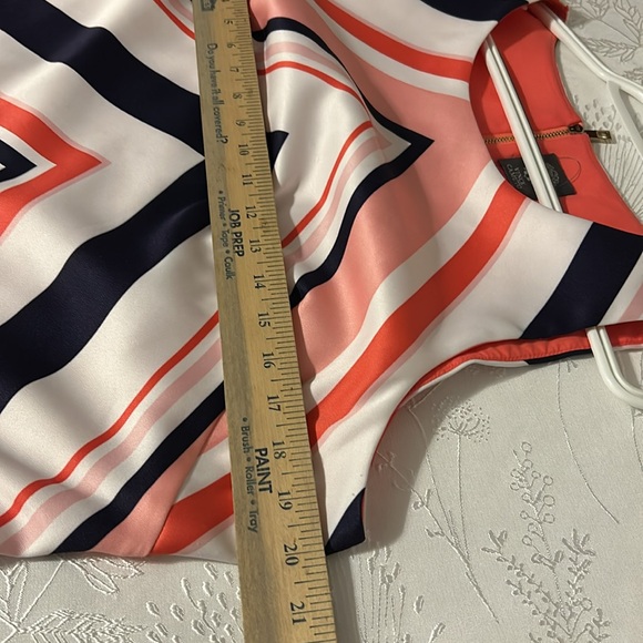 Vince Camuto sun dress. Great colors S 14. 100% Polyester - Picture 7 of 7